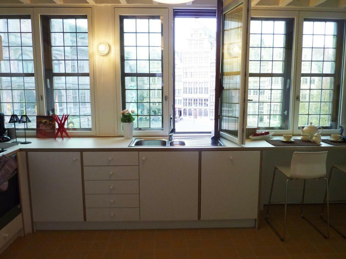 Antwerp Old Town Triplex Apartment エクステリア 写真
